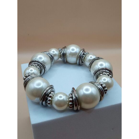 Vintage Faux Pearl with Fancy Silver Toned Spacers Stretchy Bracelet - Picture 2 of 5